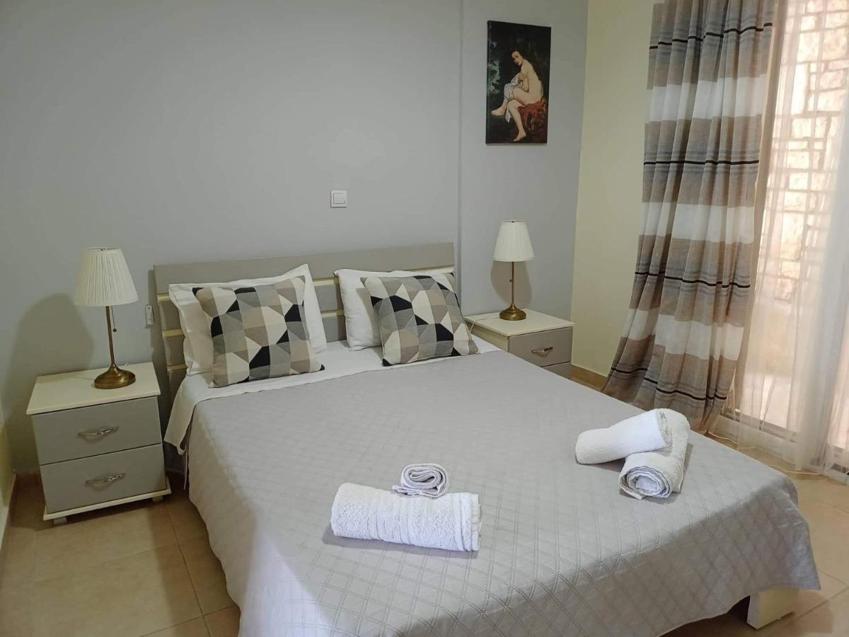 Lovely View Apartments Himare Esterno foto