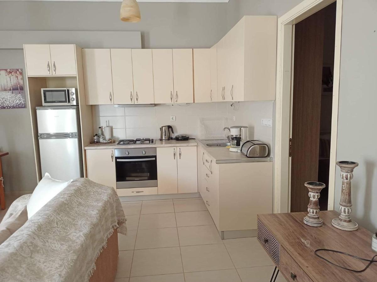 Lovely View Apartments Himare Esterno foto